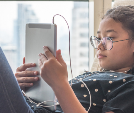 Showing Kindness to Kids Transitioning Into Distance Learning