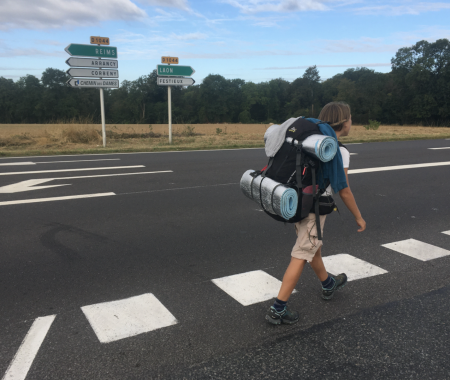 10-Year-Old Boy Walks 2,800 km in Support of Refugees